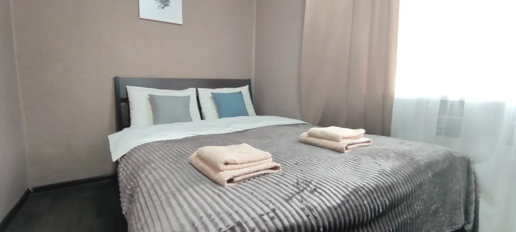 Двухкомнатная квартира в центре — аренда посуточно в Алексеевка