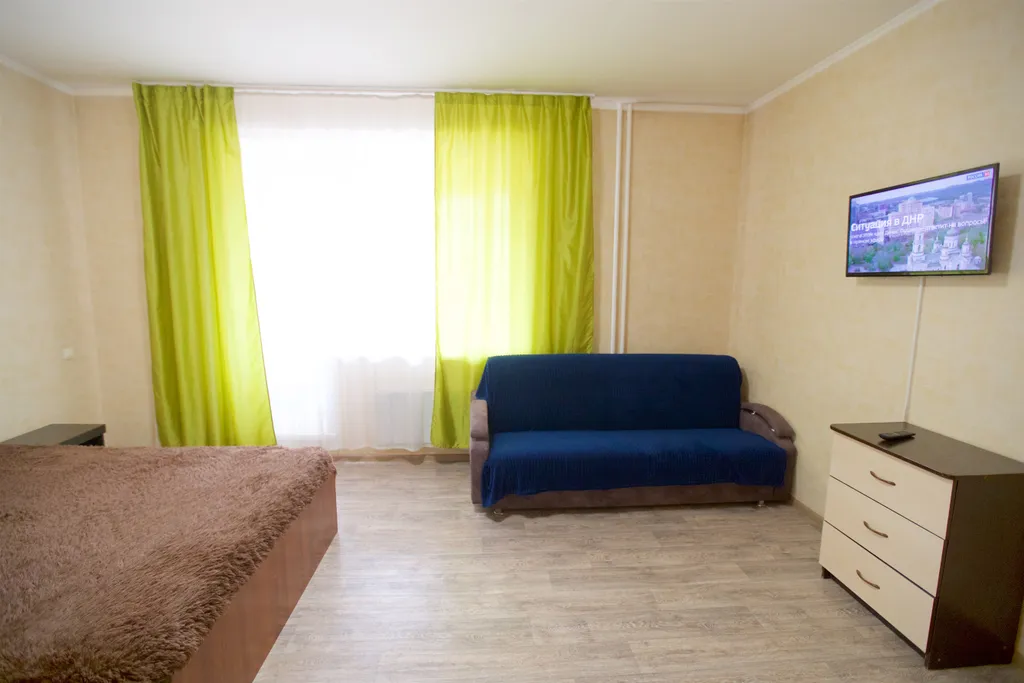 Квартира Двухкомнатная квартира для 6 гостей у ТРЦ Планета — Красноярск