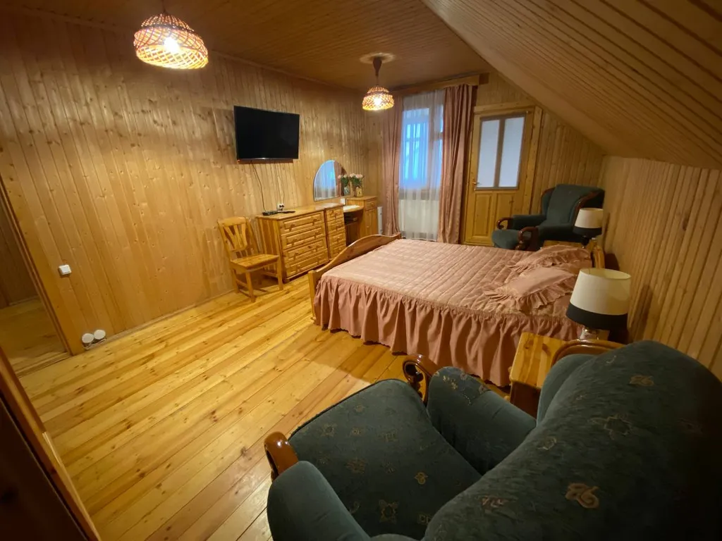 6-комнатный Дом