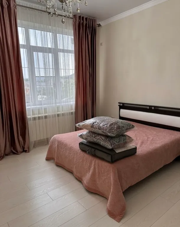 7-комнатный Дом