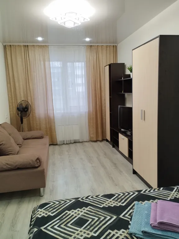 Уютная квартира в новостройке — аренда посуточно в Каменск-Уральский