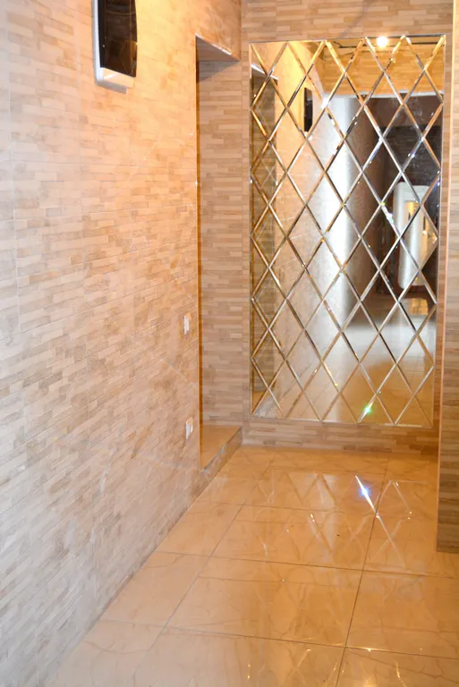 Бежевая студия рядом с аквапарком