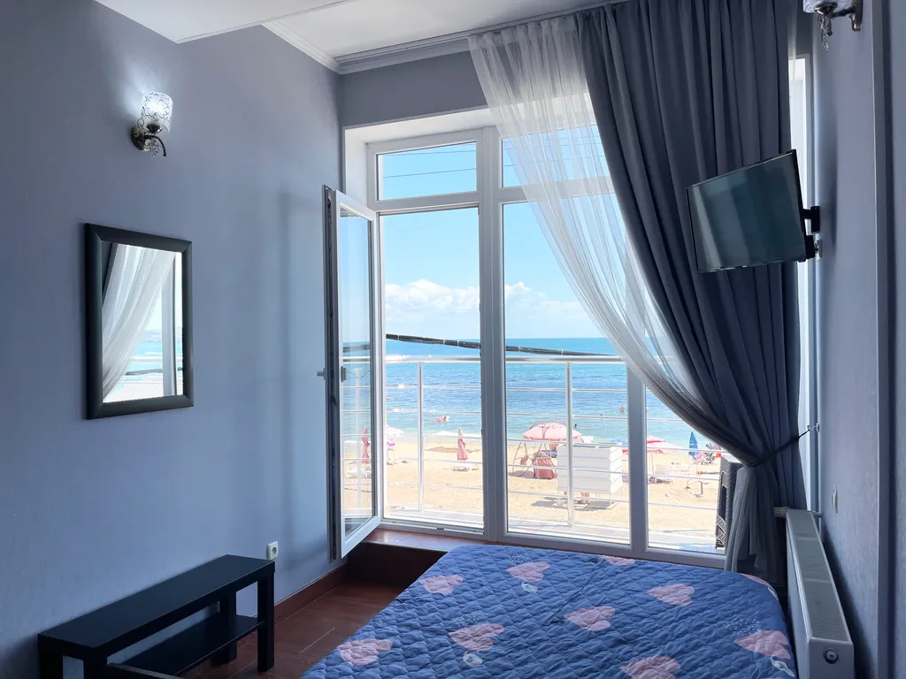 Квартира Апартаменты с видом на море с балконом. — аренда посуточно в Феодосия