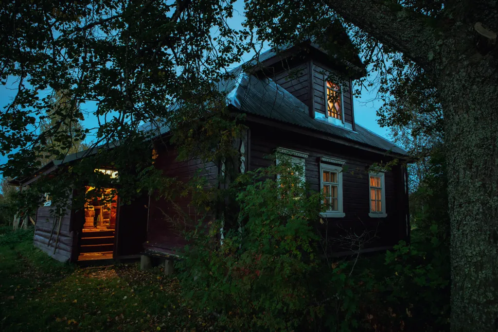 Коттедж Дом под липой — аренда посуточно в Великий Новгород