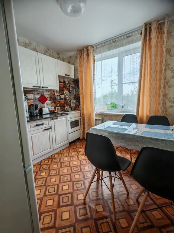 Светлая, уютная однокомнатная квартира в 10 минутах от источников ждет вас