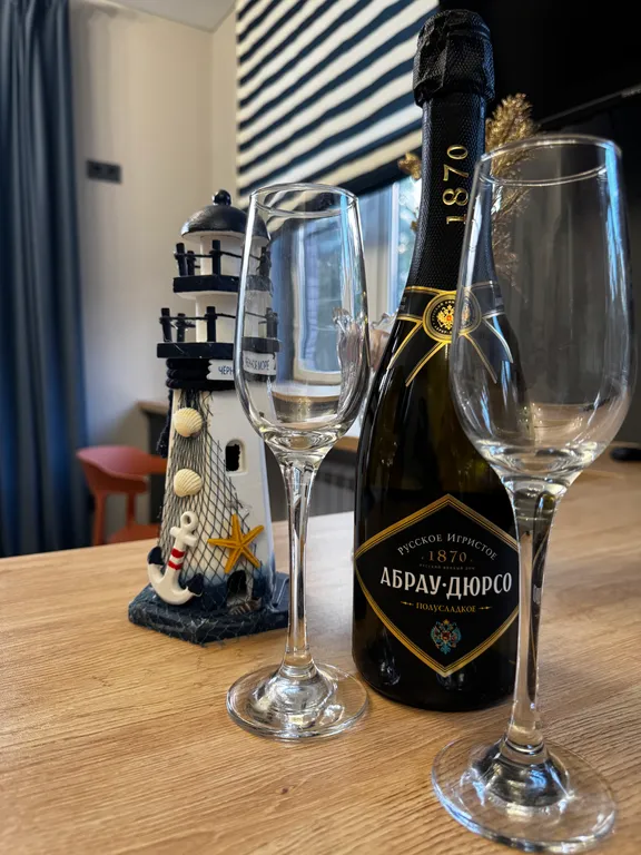 Квартира Квартира Студия-апартамент у моря — Геленджик