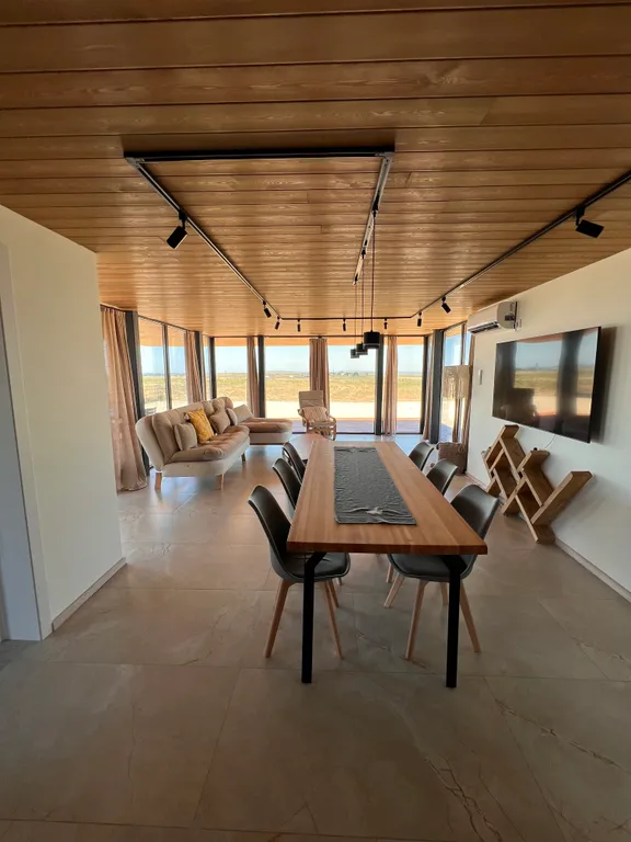 Вилла с видом на море