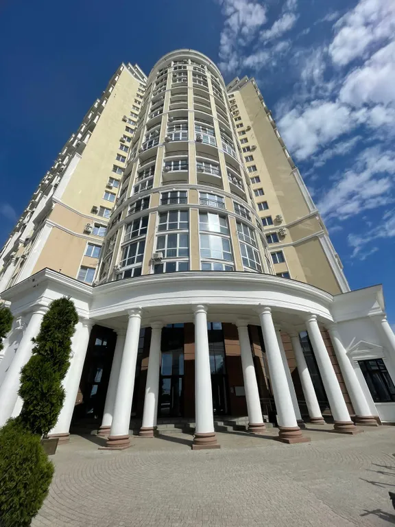 Новые 3 -х комнатные апартаменты в сердце города