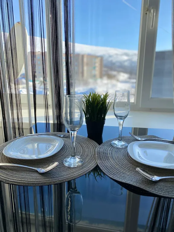 Квартира-студия с видом на горнолыжный комплекс BigWood в Хибинах — аренда посуточно в Кировск