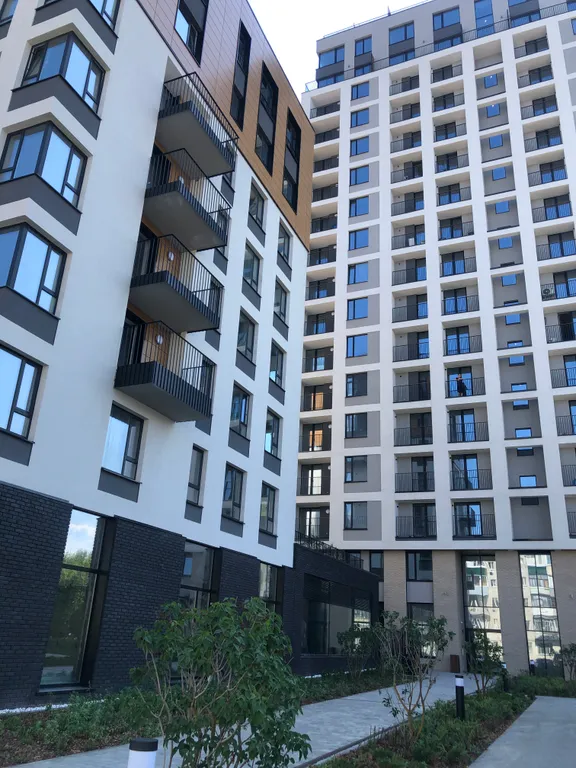 Уютная квартира в центре на видовом этаже — аренда посуточно в Курган