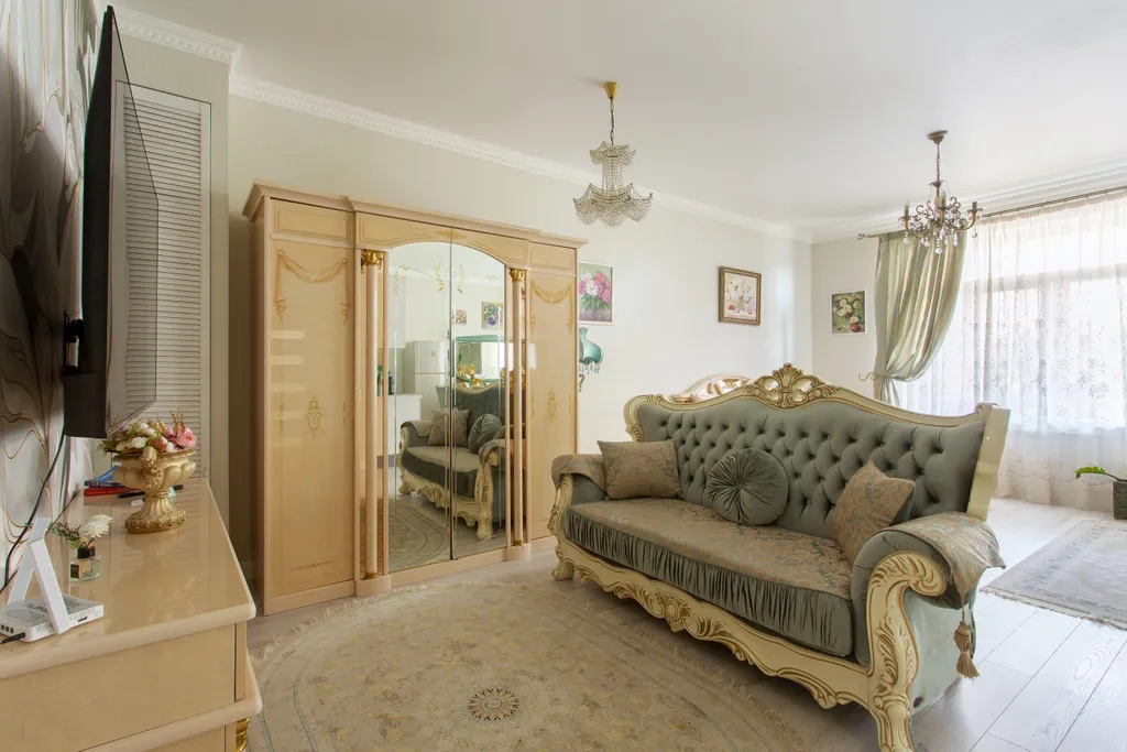 Студия в центре Ампир