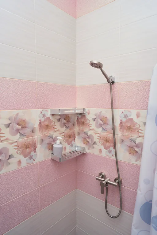 Квартира Квартира Трёхместный номер комфортный с 1 двуспальной кроватью и 1 односпальной — Кучугуры