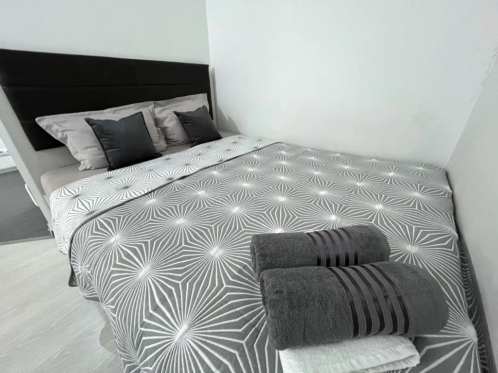 Квартира-студия рядом с Площадью Победы — аренда посуточно в Калуга