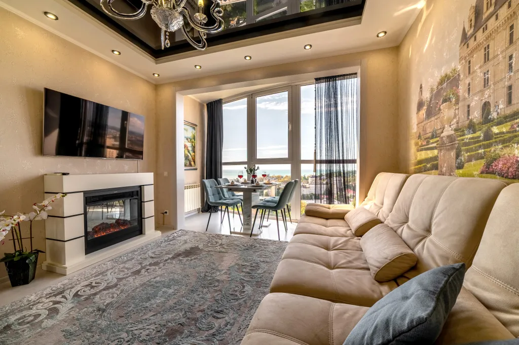 Евротрёшка с видом на море и город