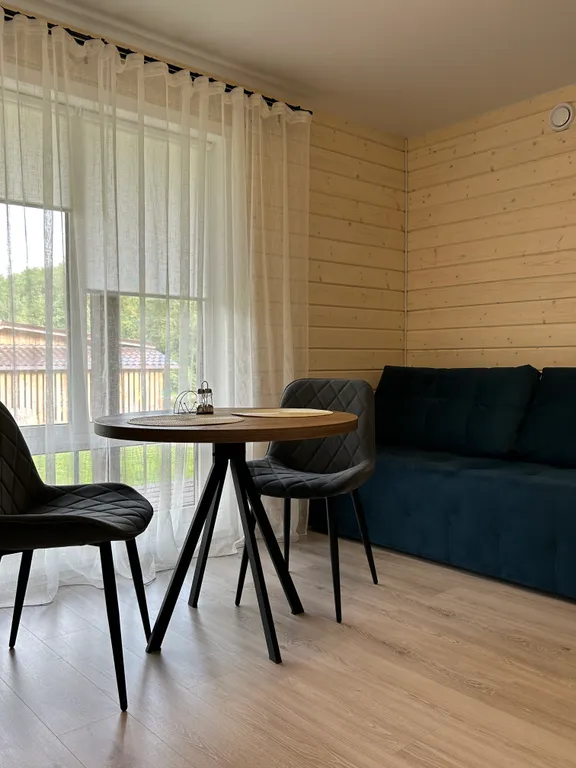 Дом на берегу реки