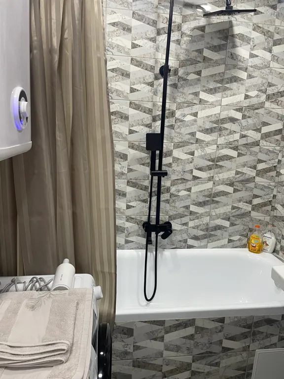 Квартира с новым ремонтом у вокзала