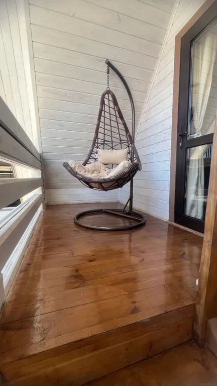 Двухэтажный коттедж на 8 спальных мест