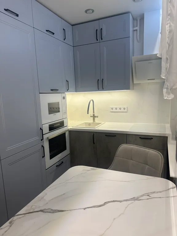 Уютная квартира в центре города, рядом с парком Питомник