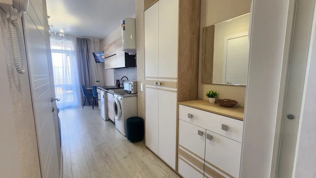 Уютная студия в корпусе с бассейном