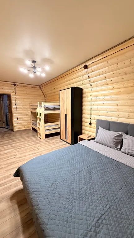 Уютный двухэтажный коттедж