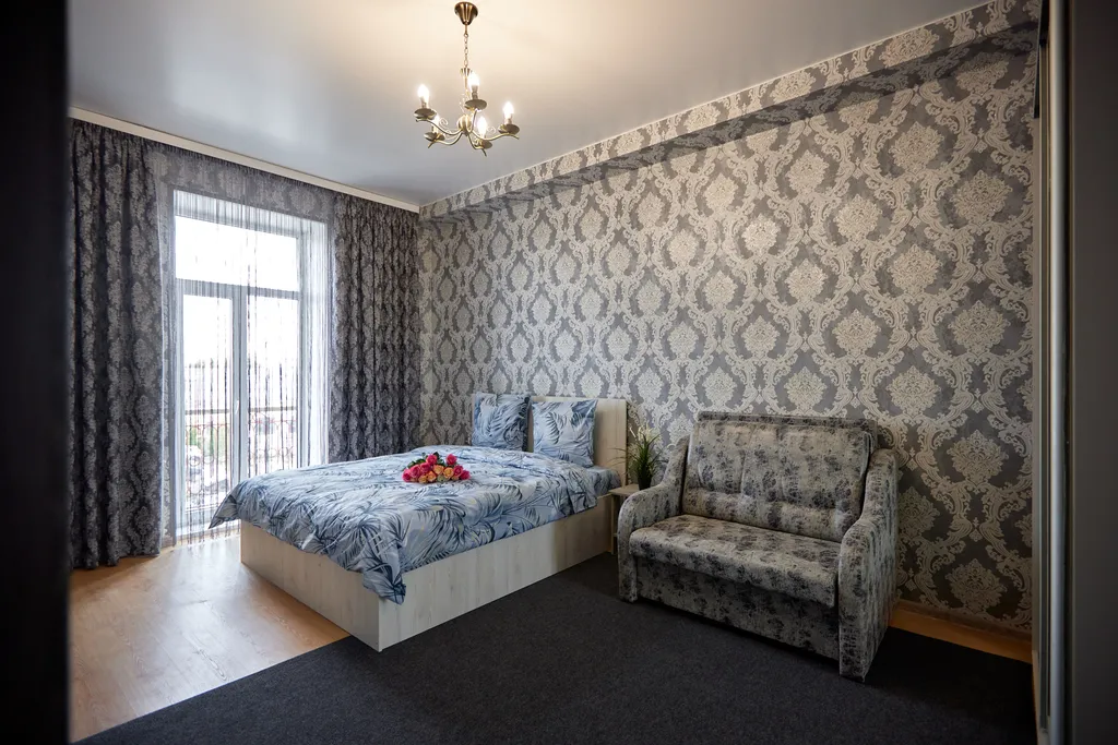 Квартира с 2 балконами, ПАРКОВОЧНЫМ местом и видом на водонапорную баш