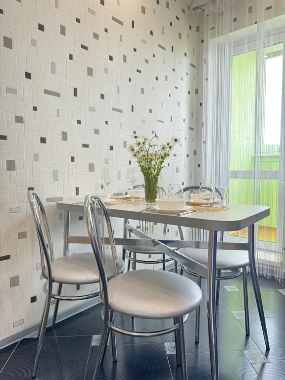 Апартаменты на 10 этаже с хорошим видом из окна