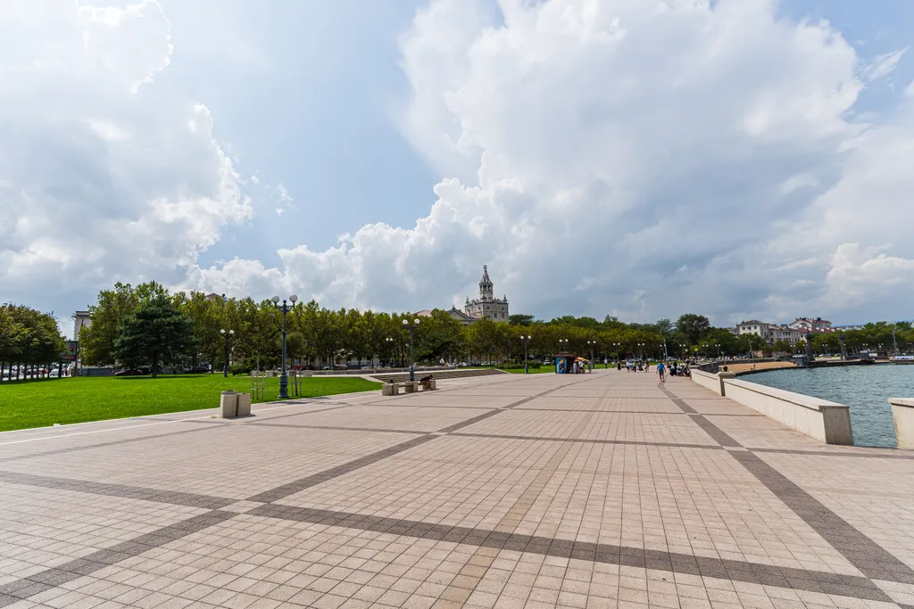 Квартира Двухкомнатная квартира в центре рядом с морвокзалом — Новороссийск