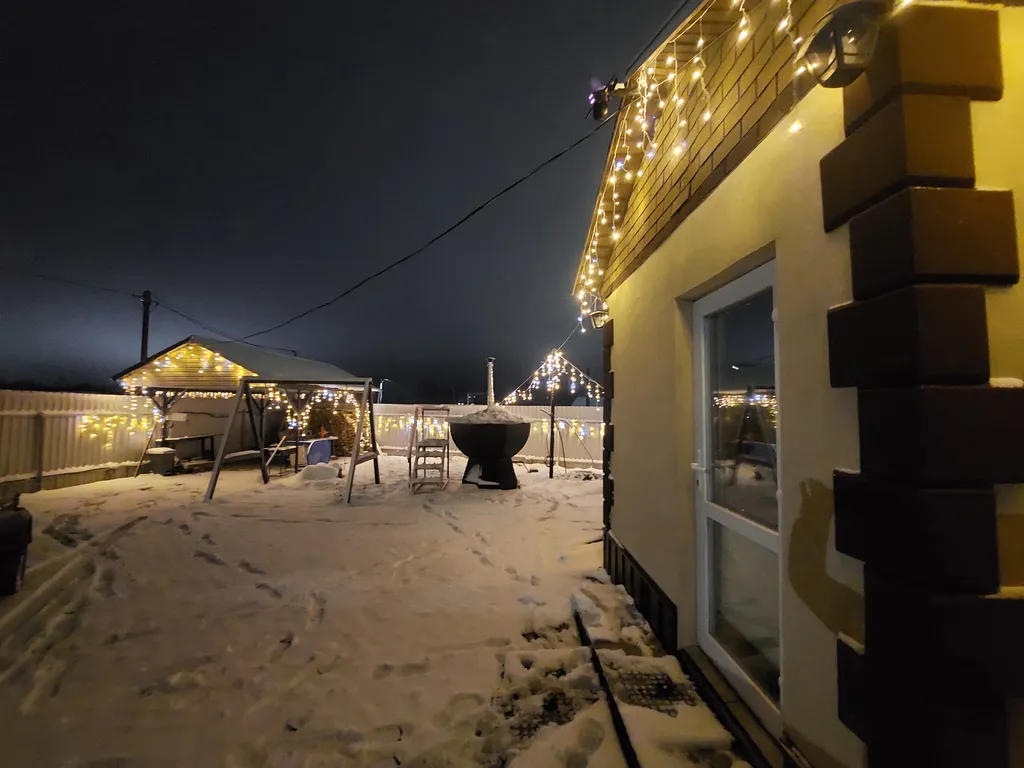 Дом на берегу залива