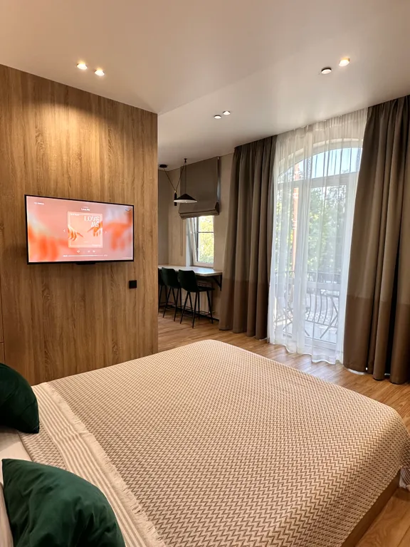 Апартаменты с балконом в центре курортной зоны