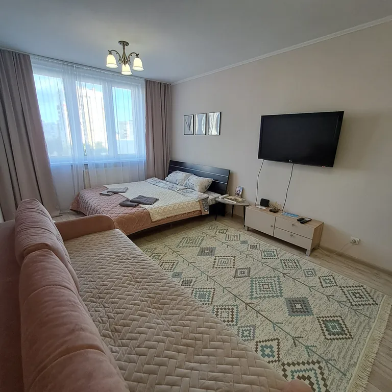 Светлая, чистая и уютная квартира с хорошим расположением — аренда посуточно в Калининград