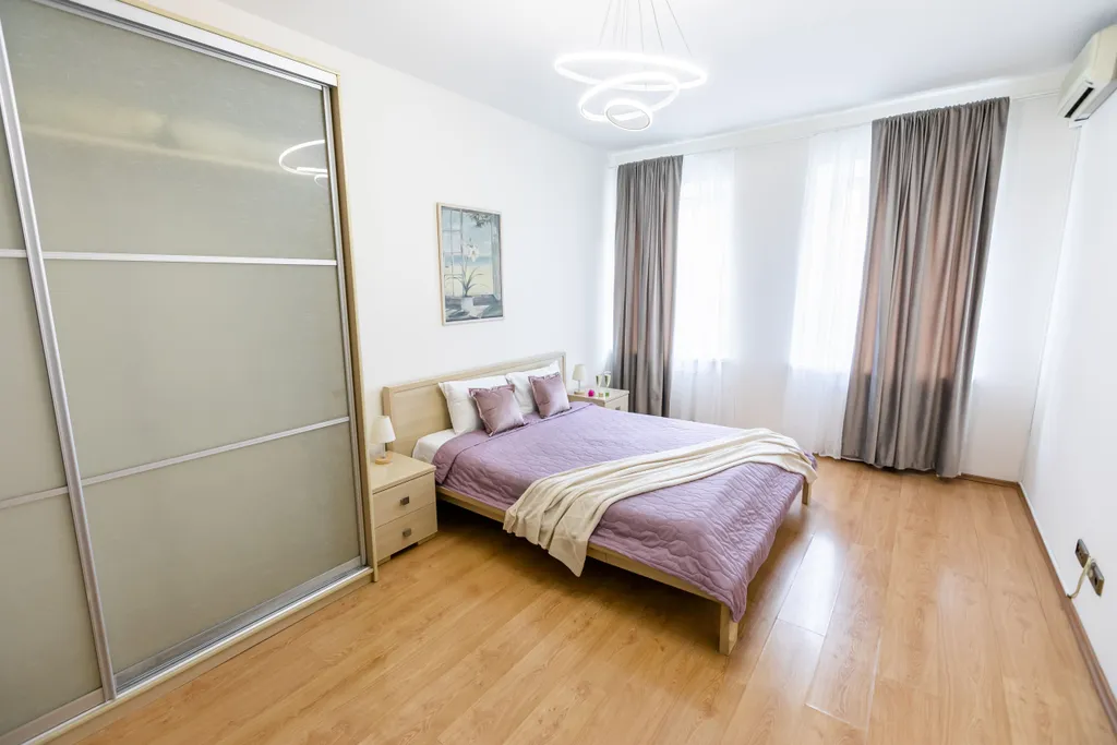 Всё рядом: мосты, музеи, парки