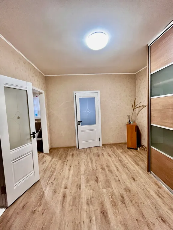 Квартира Просторная квартира, рядом с аквапарком Лето Лето — Тюмень