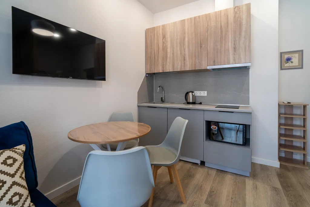 Просторная и комфортная студия в 15 минутах от моря!