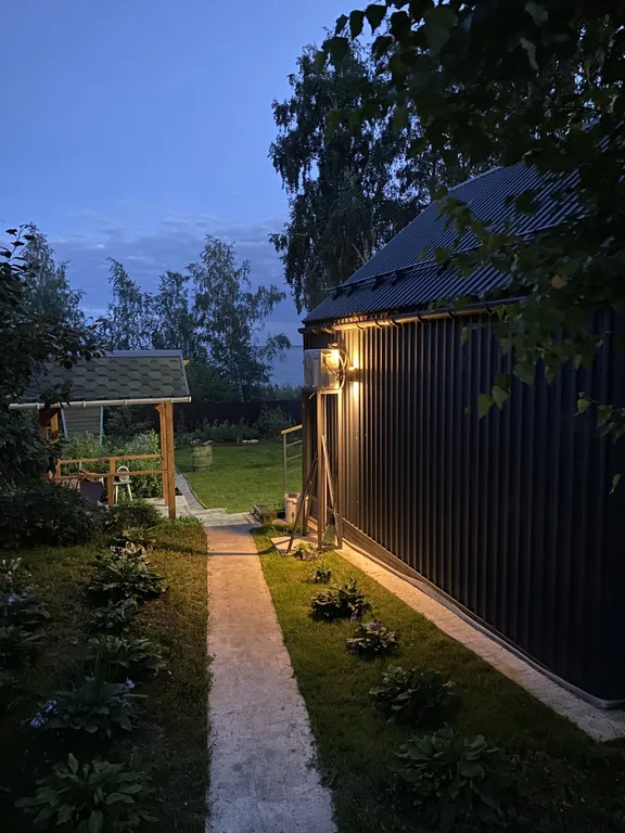 Домик у озера