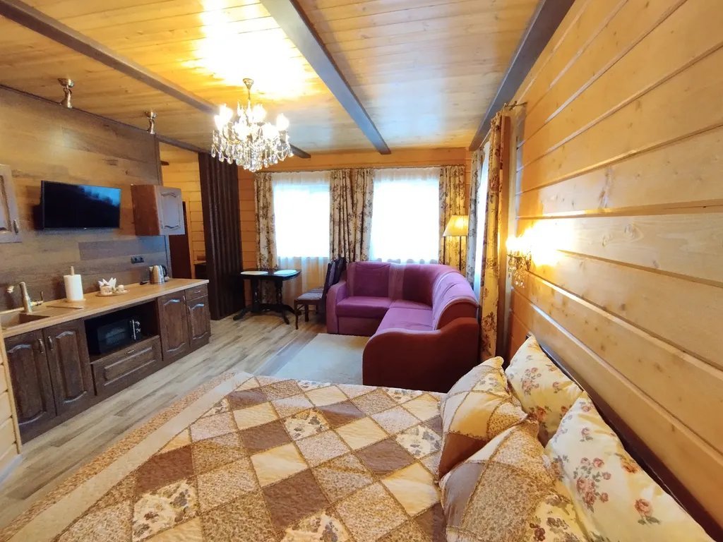 Студия у Покровского монастыря