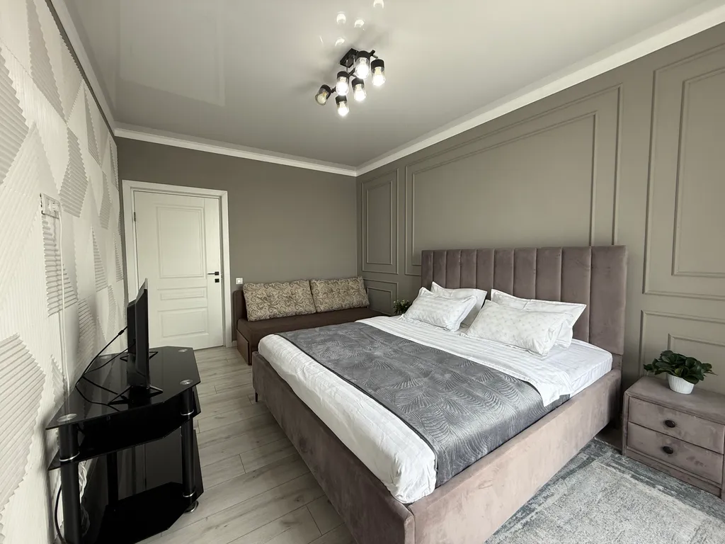 Квартира в ЖК «Раимбек» центр, рядом с метро и питьевой водой подарок