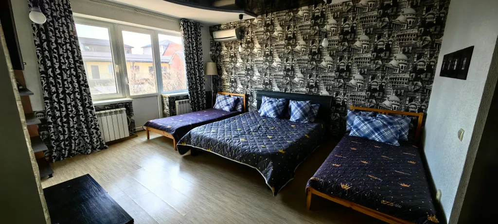 Квартира Уютная комната в частном доме у моря с видом на сад, удобства на этаже — аренда посуточно в Витязево