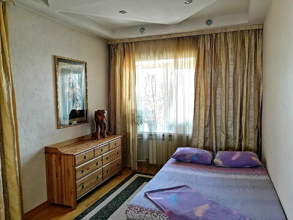 4-комнатная Квартира