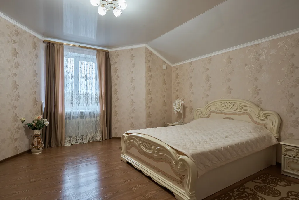 Большой, уютный семейный дом