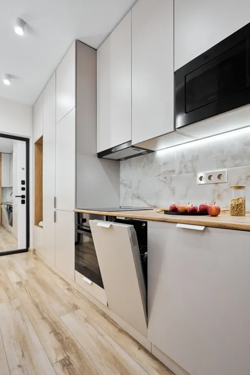 Просторная, свежая 2-комнатная квартира возле ТЦ Горизонт