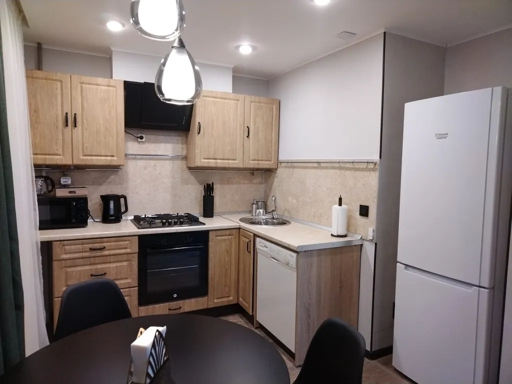 Стильная квартира в центре с видом на Кольский залив