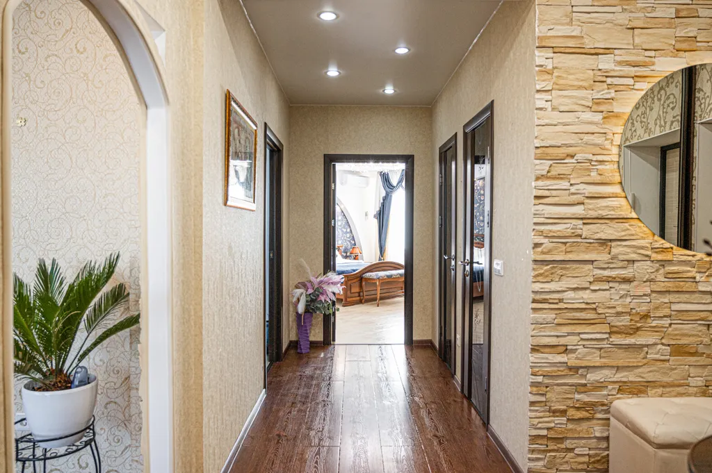 Квартира Трёхкомнатная 110-метровая квартира в современном районе Великого Новгорода — Великий Новгород