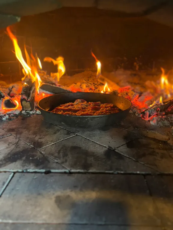 Хутор Избушка на опушке леса, возле реки