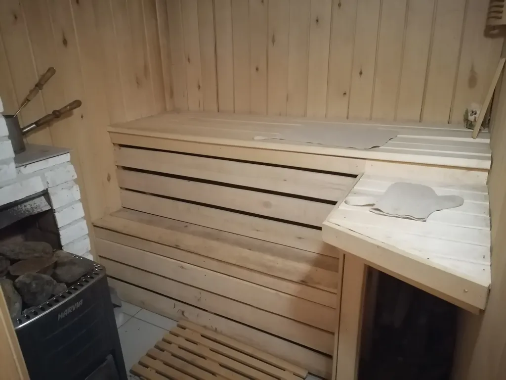 Домик в деревне с бассейном