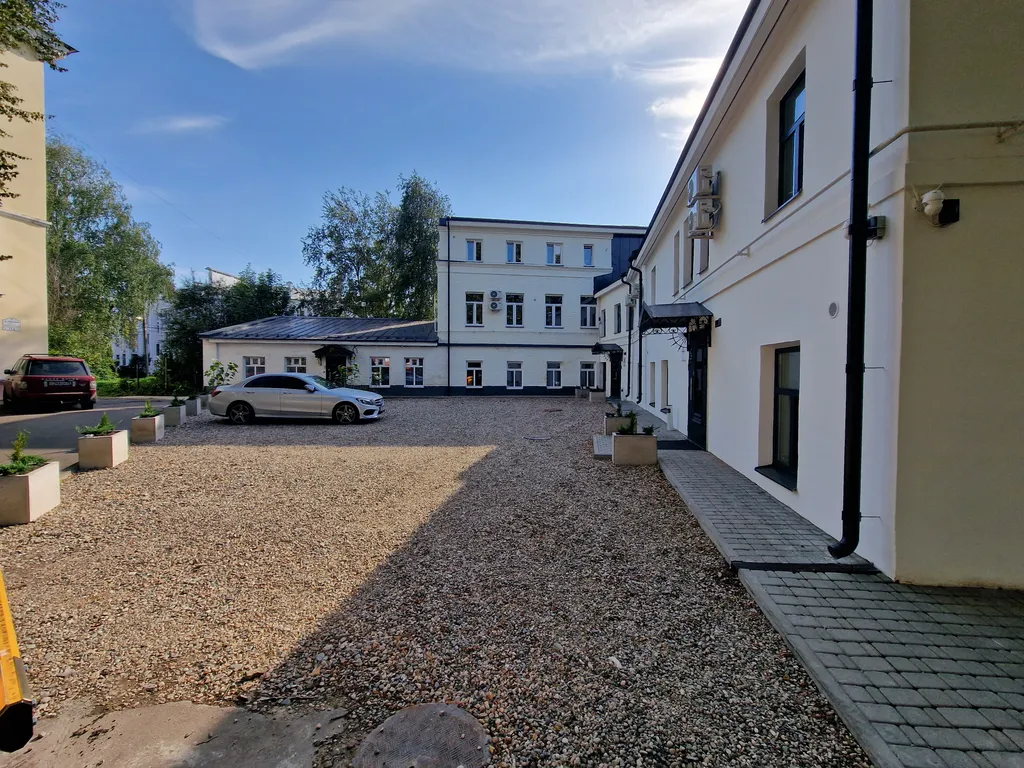 Номер с итальянским окном в бутик апарт-отеле Дом с гаргульями