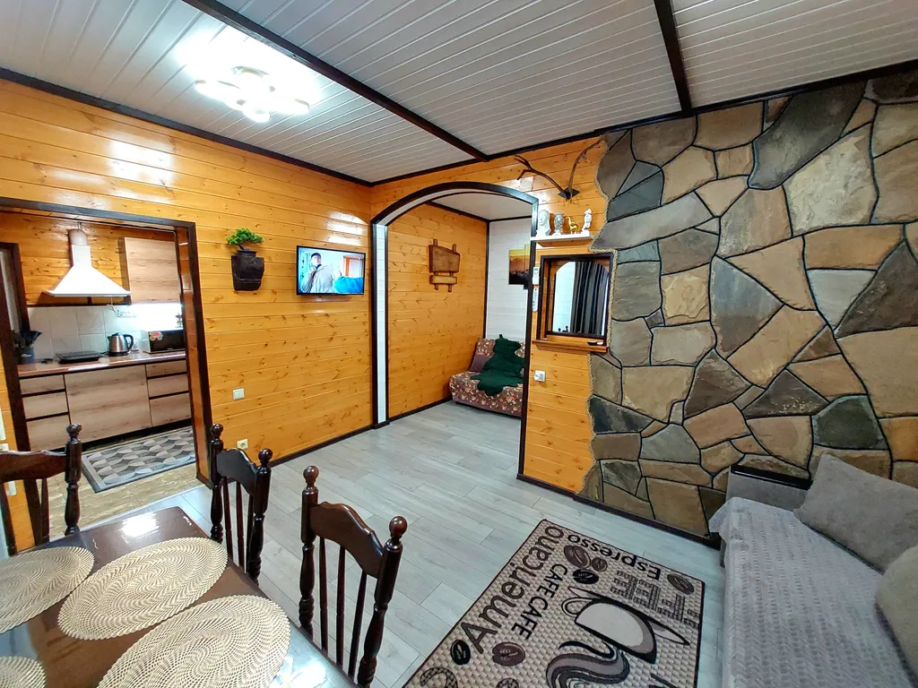 Домик с террасой и купелью