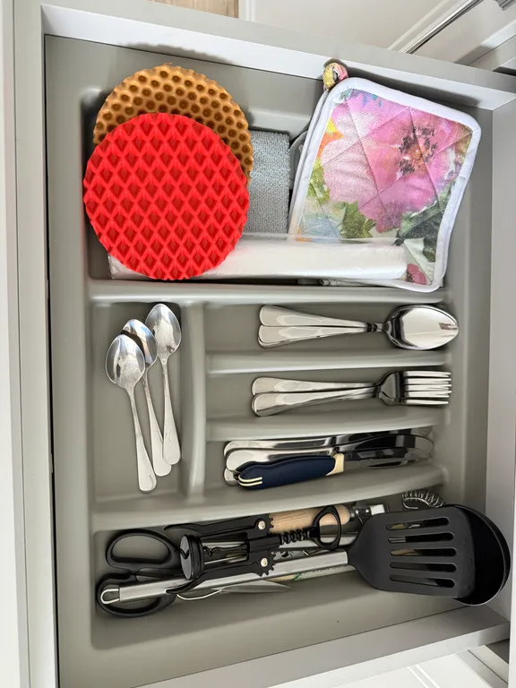 Квартира Стильная квартира в центре — Элиста