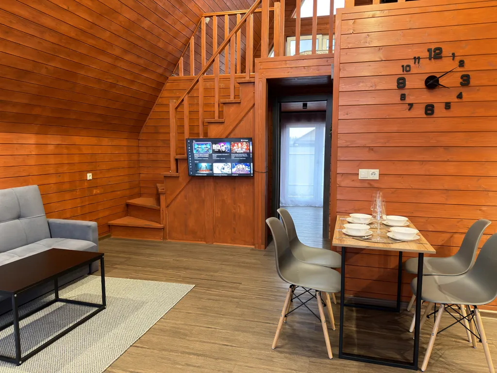 Уютный домик А-Фрейм с террасой и мангальной зоной