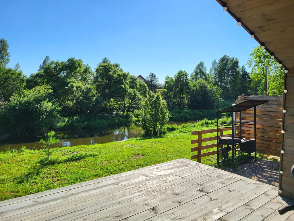 Дом с видом на реку