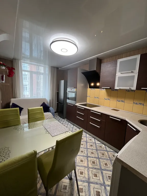 Просторная квартира в центре с закрытой территорией